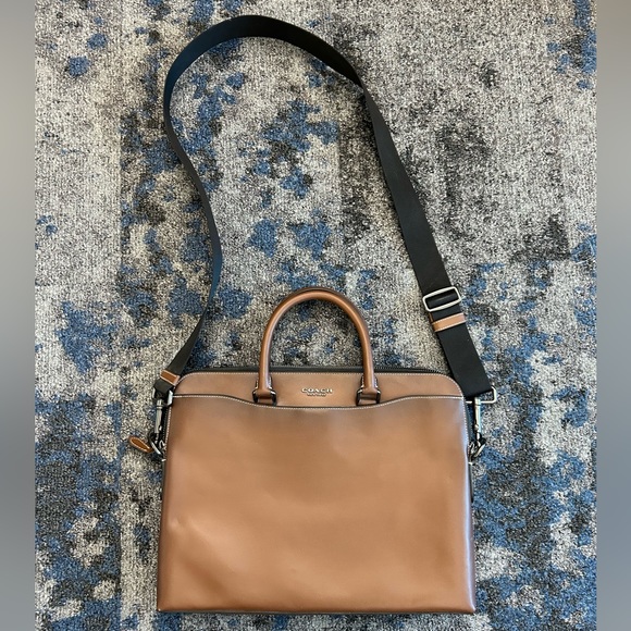 NWOT Coach Beckett Slim Brief - Picture 4 of 12